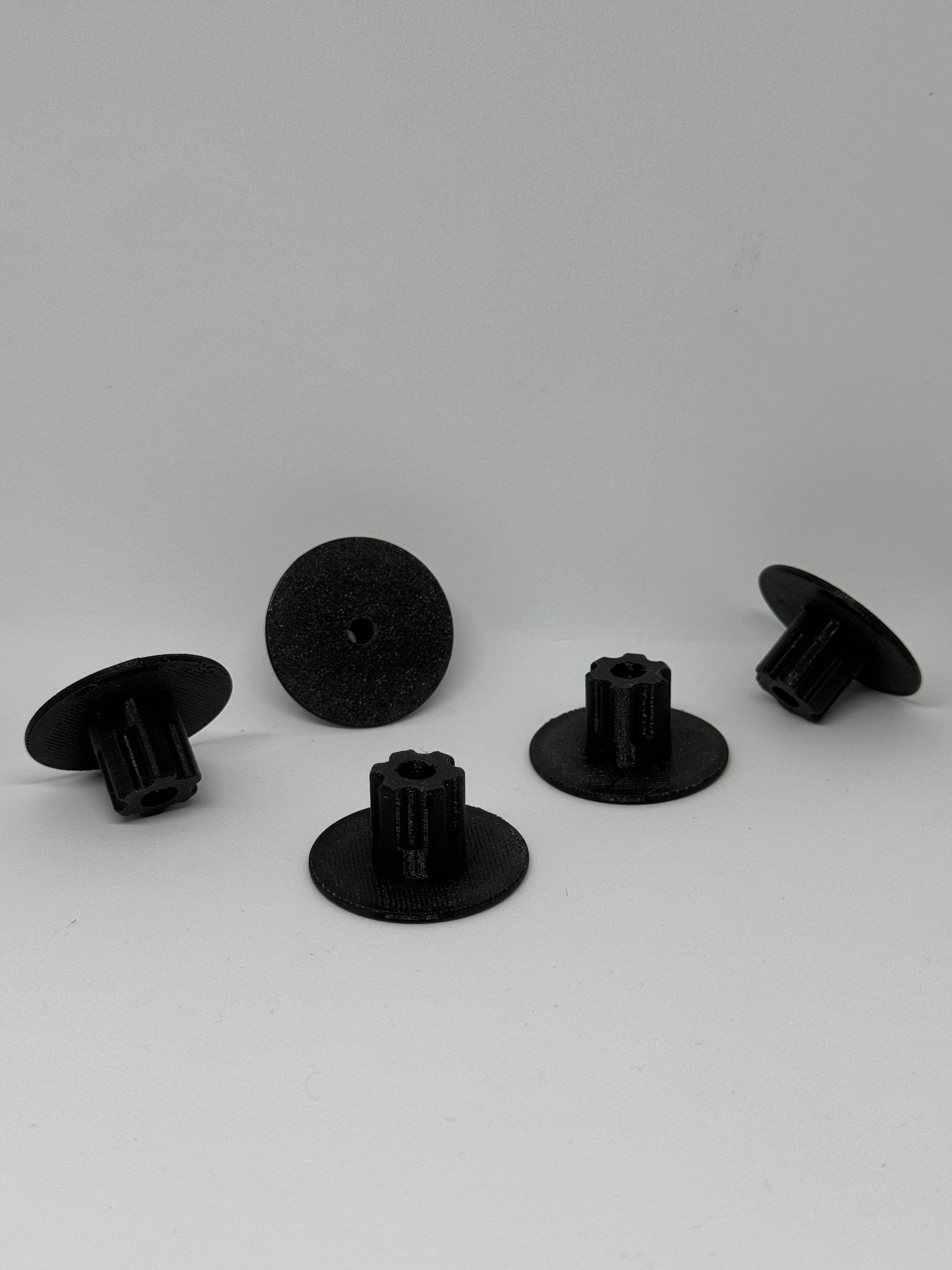 Alfa Romeo GTV/Spider 916 hátsó kárpit csavar - M5 menet (5 db)